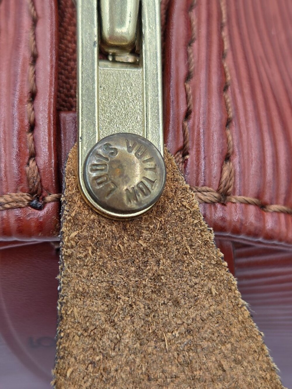 Louis Vuitton Speedy 30 – Epi Leather | Kenyan Fawn Brown | Vintage 1995 - Picture 4 of 12